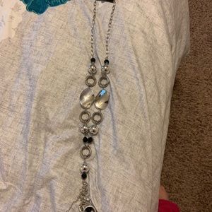 Paparazzi jewelry necklace with earrings